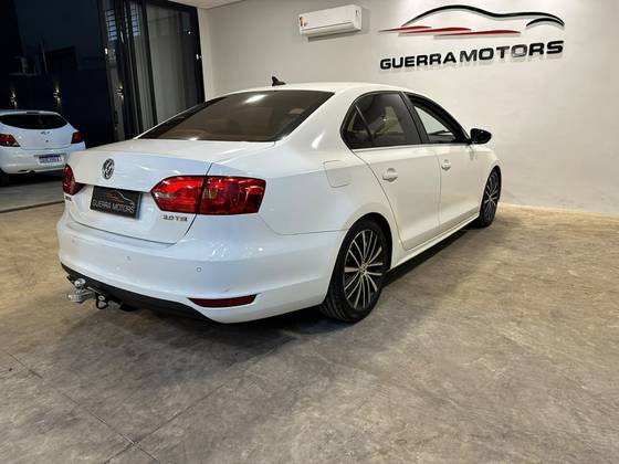 VOLKSWAGEN JETTA 2.0 TSI HIGHLINE 200CV GASOLINA 4P TIPTRONIC VOLKSWAGEN JETTA 2.0 TSI HIGHLINE 200CV GASOLINA 4P TIPTRONIC
